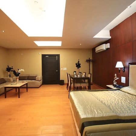 Hotel The Patricians Bilāspur Dış mekan fotoğraf